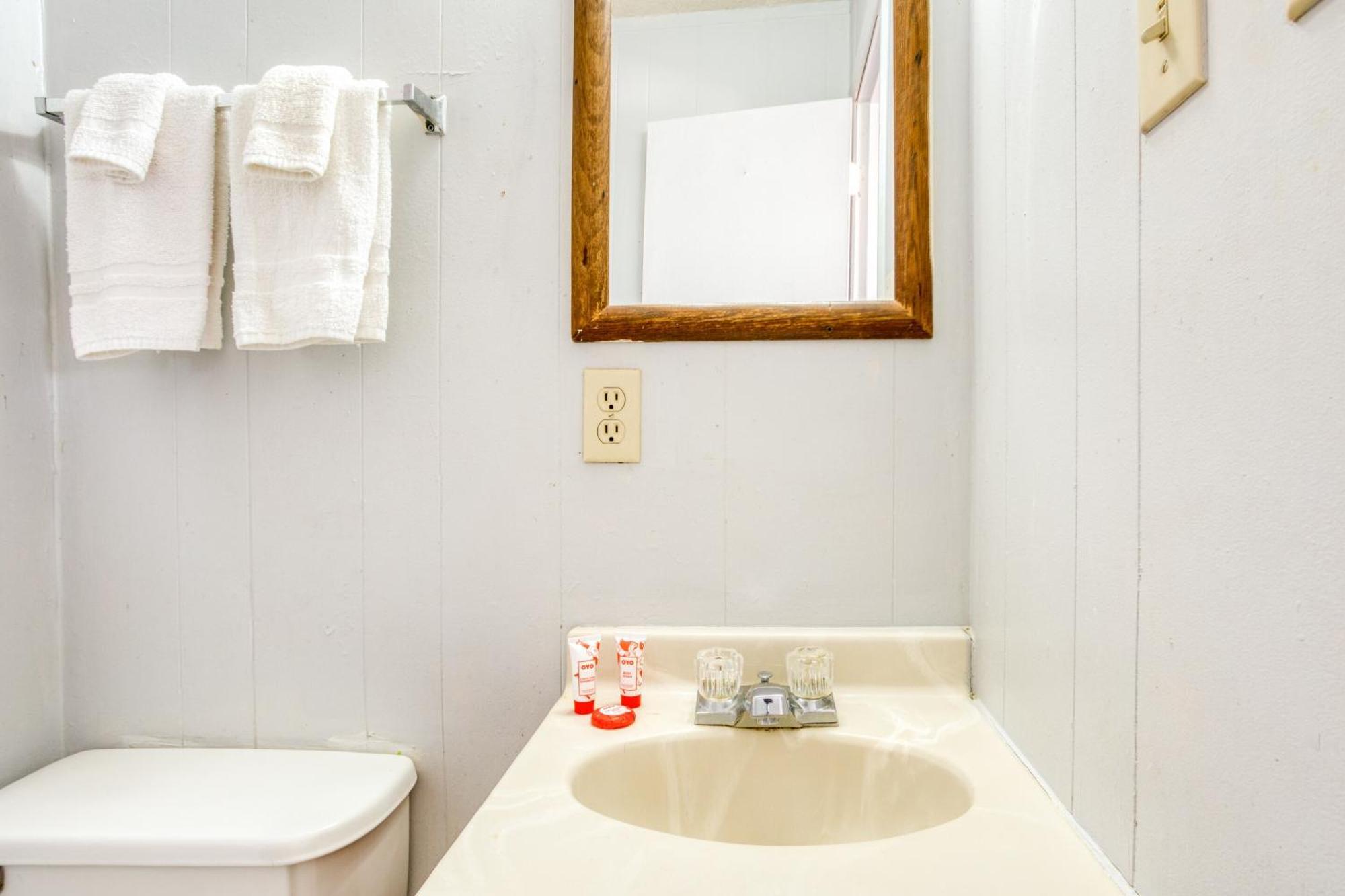 Oyo Hotel Breckenridge Tx Hubbard Creek Lake Esterno foto